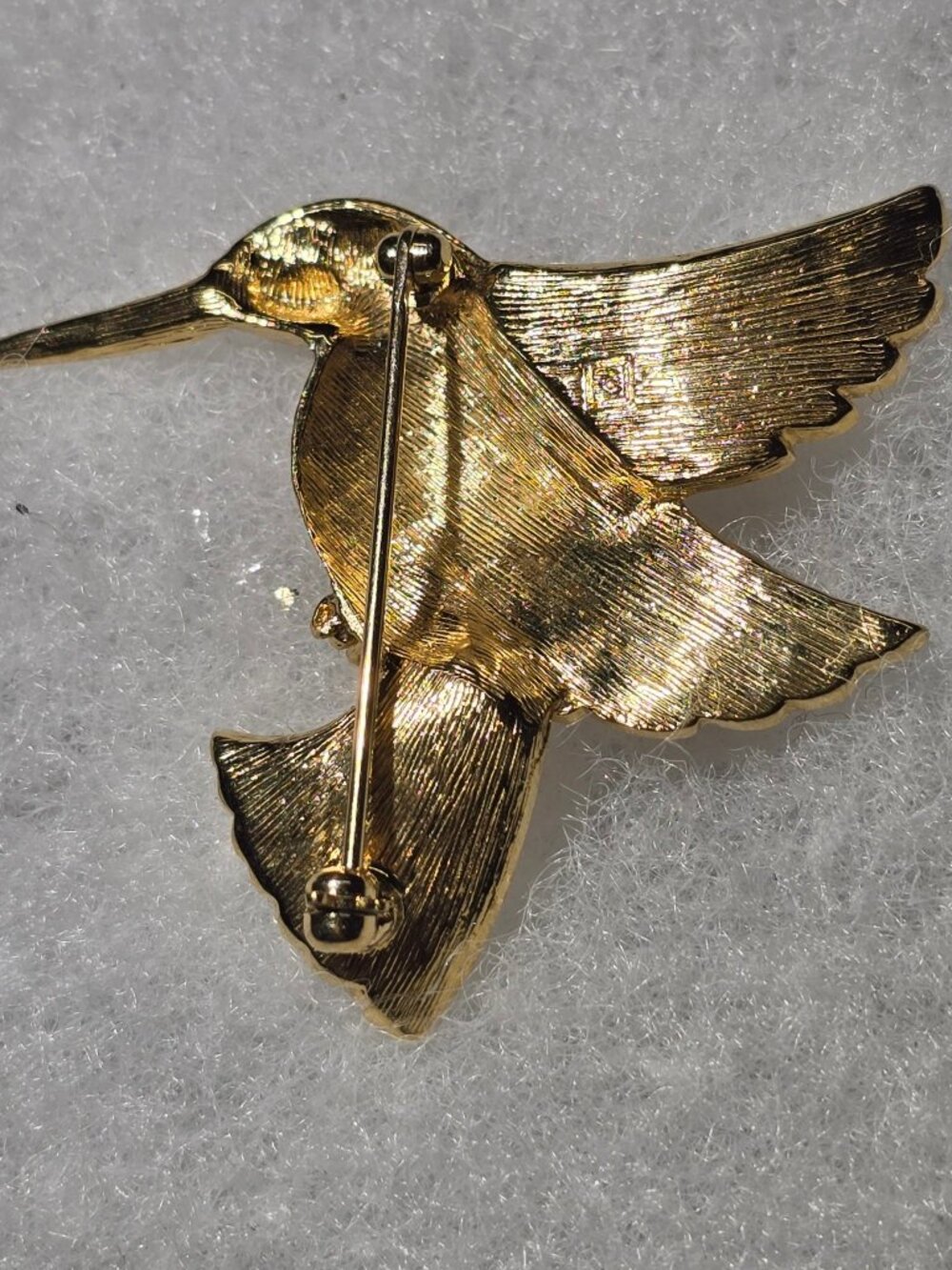 Hummingbird Brooch – Gold Tone Textured Bird Pin with Red Eye